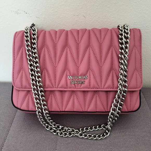 Victoria's Secret Chevron Quilted Chain Strap bag - Picture 2 of 8